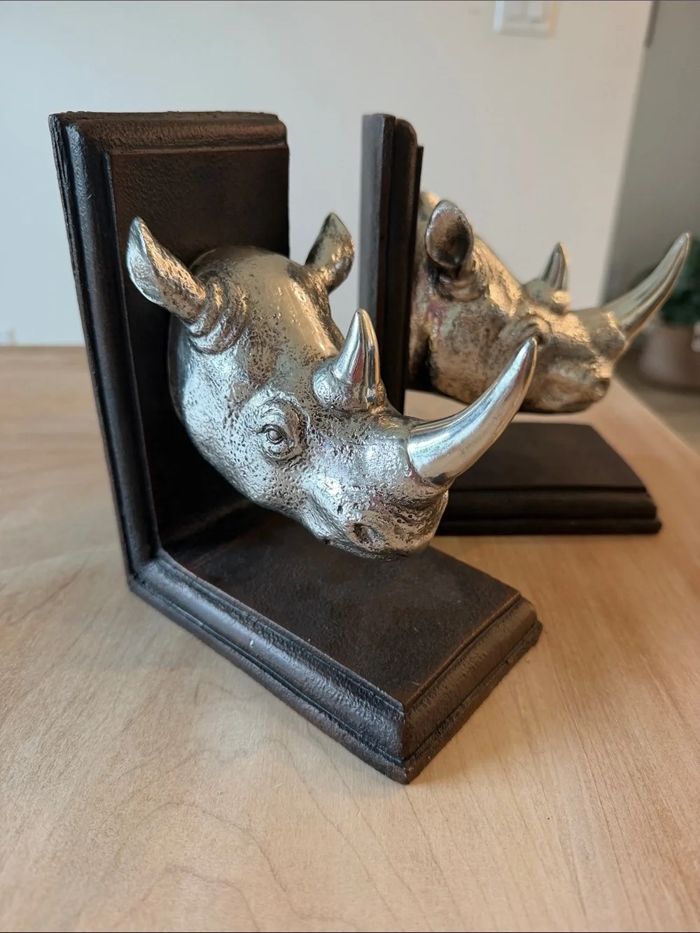 Pier 1 bases bookends
